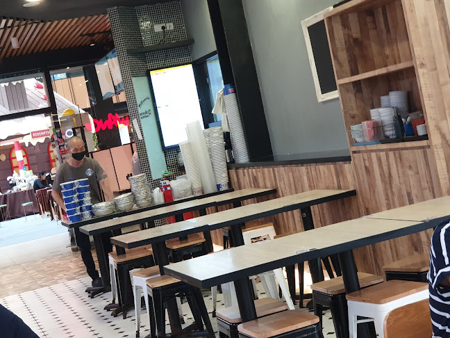 Lau Wang Claypot Delights @ Singpost Centre - Singapore