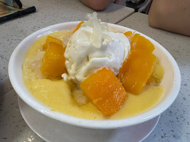 Hup Ka Foon 合家歡 - Hospitality and gastronomy