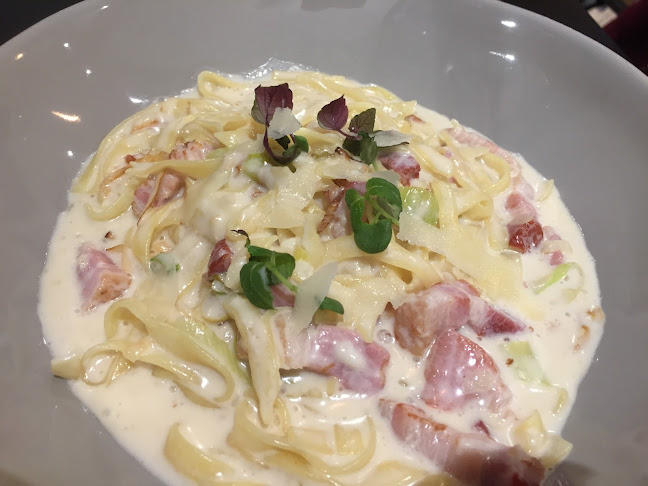 Opinii despre Ambush în Singapore - Hospitality and gastronomy