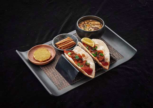 Opinii despre FLNT | Nikkei Restaurant & Bar în Singapore - Hospitality and gastronomy