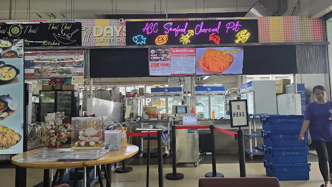 7 Days Coffee Shop - Hospitality and gastronomy