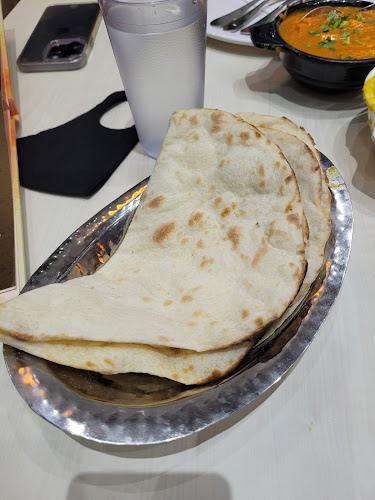 Comentarii opinii despre Nandhana's Ang Mo Kio Djitsun mall