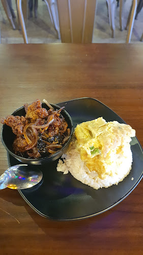 Lepak One Corner @ Canberra