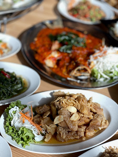 Opinii despre Asli Village în Singapore - Hospitality and gastronomy