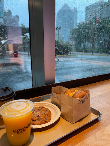 Eggslut Scotts Square - Singapore