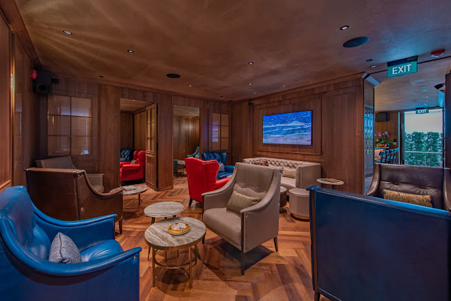 15 Stamford Rd, #01-60, Singapore 178906