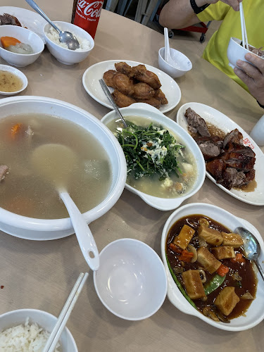 Sum's Kitchen 深記飯店燒鴨 - Hospitality and gastronomy