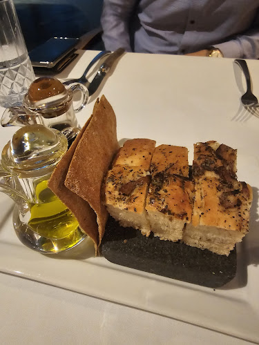 100 Peck Seah St, #27-01 Oasia Hotel Downtown, Singapore 079333