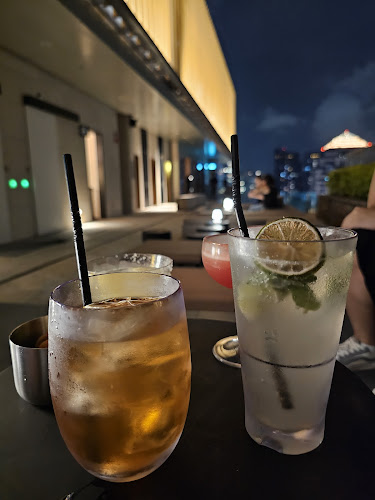 Comentarii opinii despre Sky Bar @ COMO Metropolitan Singapore