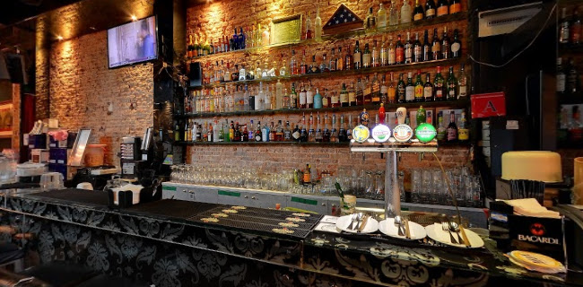 Savanh Bistro & Lounge by IndoChine - Hospitality and gastronomy