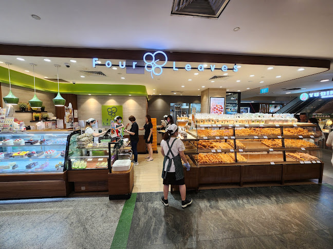 Comentarii opinii despre Four Leaves