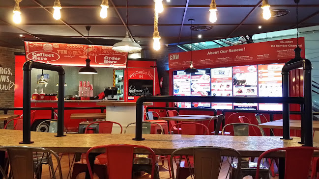 Cajun On Wheels (C.O.W) - Seafood Truck Louisiana - Singapore