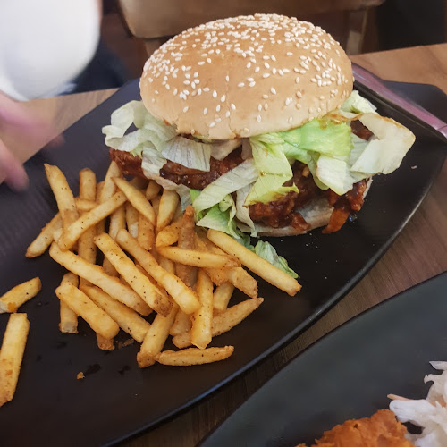 Comentarii opinii despre Chic-a-boo @ Woods Square