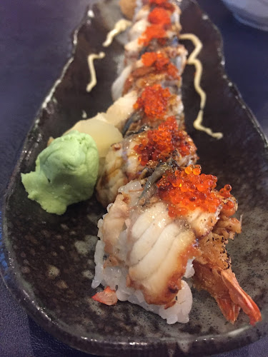 Standing Sushi Bar - Singapore