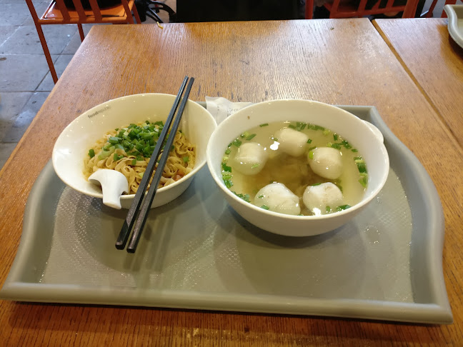 BreadTalk IHQ - Singapore