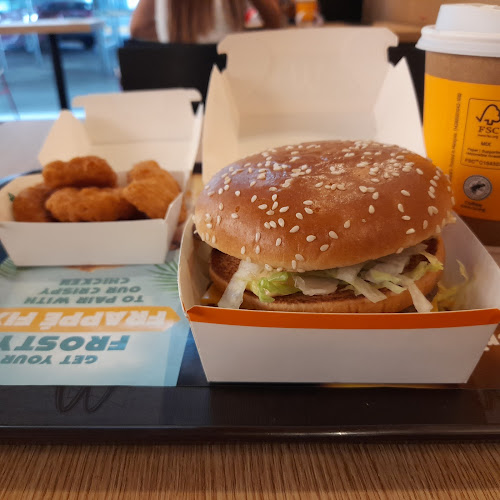 Opinii despre McDonald's Harbourfront Centre în Singapore - Hospitality and gastronomy