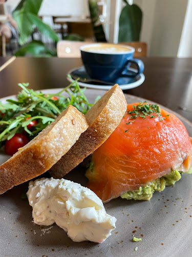 Comentarii opinii despre Twenty Eight Cafe