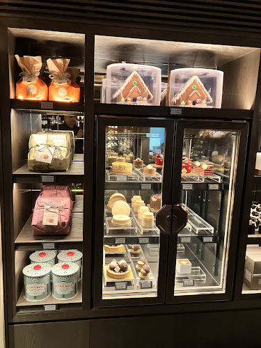 Comentarii opinii despre The Shop