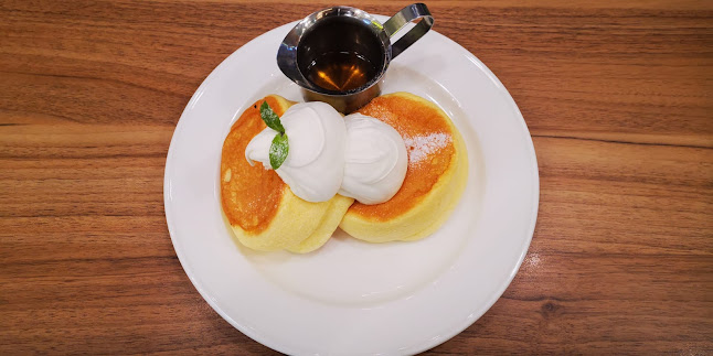 3 Gateway Dr, #01-42, Singapore 608532