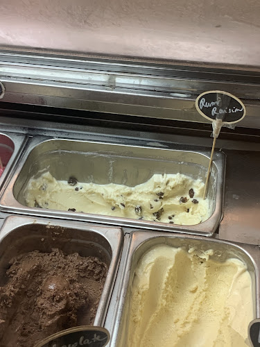 Laurent's Café & Chocolate Bar - Hospitality and gastronomy