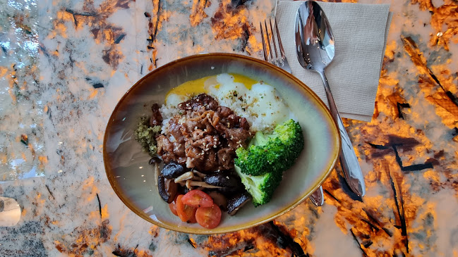 10 Jln Kilang, #02-01, Singapore 159410