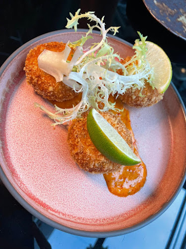 270 Orchard Rd, Singapore 238857