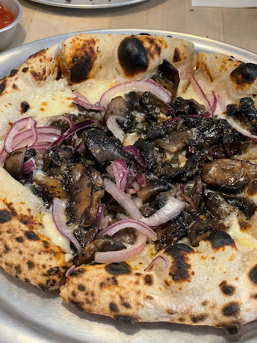 Opinii despre Chooby Pizza în Singapore - Hospitality and gastronomy