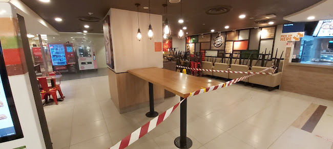 Burger King Plaza Singapura - Hospitality and gastronomy