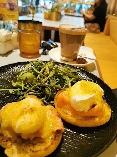 Privé Paragon - Hospitality and gastronomy