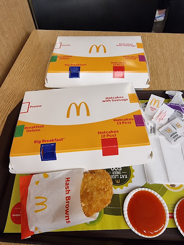 McDonald's Harbourfront Centre - Hospitality and gastronomy