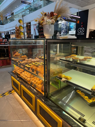 53 Ang Mo Kio Ave 3, #01-17/18 AMK Hub, Singapore 569933