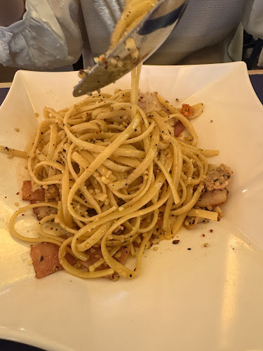 Comentarii opinii despre The Queen’s Grill