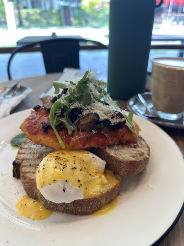 Opinii despre Refuel J9 în Singapore - Hospitality and gastronomy