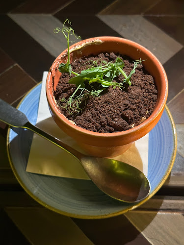 1 Nanson Rd, Singapore 238909