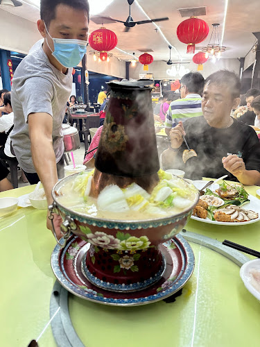 212 Lor 8 Toa Payoh, Singapore 310212