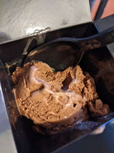 Comentarii opinii despre Awfully Chocolate