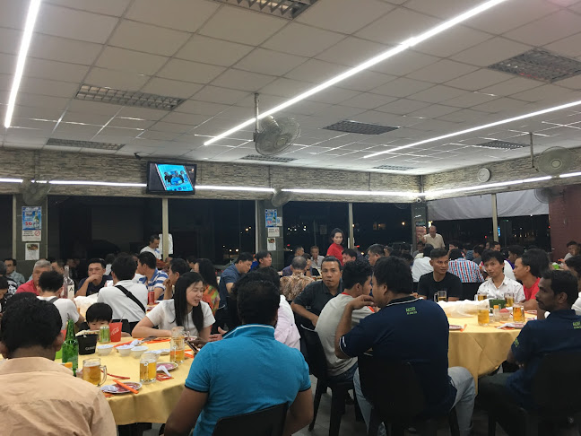 BLK 233 Lor 8 Toa Payoh, Singapore 310233