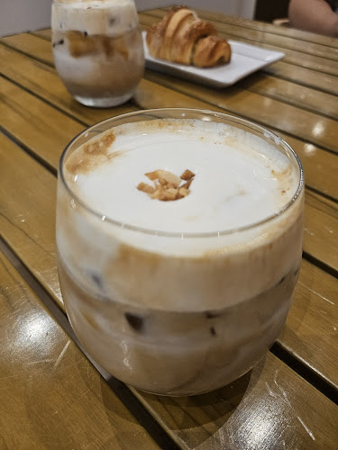 Comentarii opinii despre Luvall Coffee