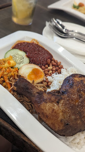 9 Cheong Chin Nam Rd, Singapore 599734