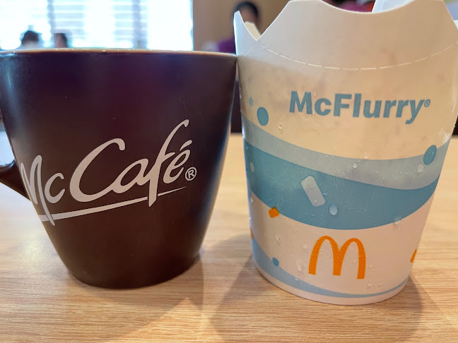 McDonald's Bukit Panjang Plaza - Hospitality and gastronomy