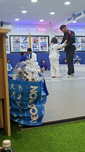 189 Thomson Rd, Goldhill Center, Singapore 307631