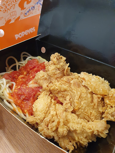 Popeyes Jurong Point - Hospitality and gastronomy