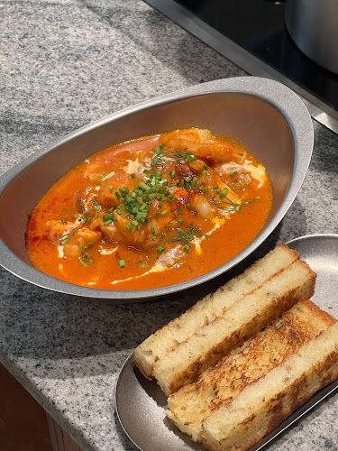 OVERBRØD - Singapore