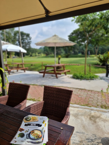 Golf Spot Cafe & Bistro - Hospitality and gastronomy
