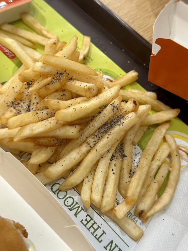 20 Ah Hood Rd, #01-16 Zhongshan Mall, Singapore 329984