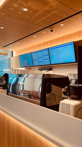 Coffee Bean and Tea Leaf (Komo Shoppes)