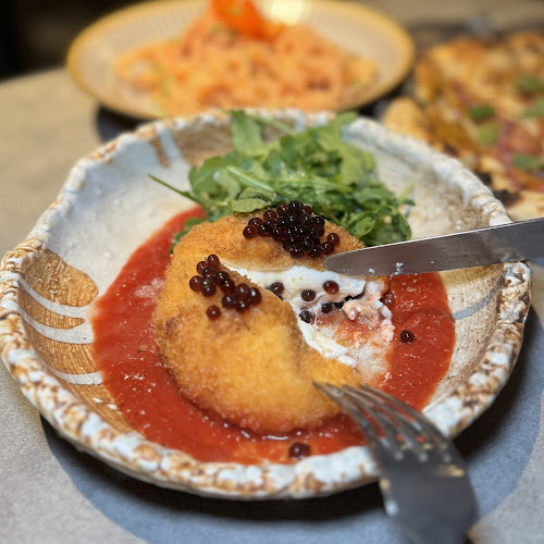 Opinii despre Paradise Pizza & Elixir Coffee and Wine - Holland în Singapore - Hospitality and gastronomy