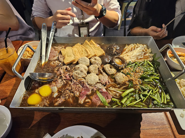 Opinii despre Sanook Kitchen - Kallang Wave Mall în Singapore - Hospitality and gastronomy