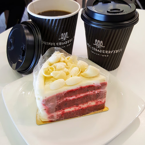 Henri Charpentier - Hospitality and gastronomy