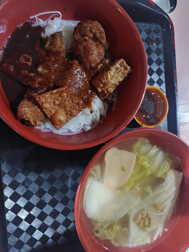 Comentarii opinii despre Loong Kee Yong Tau Fu 龍記釀豆腐